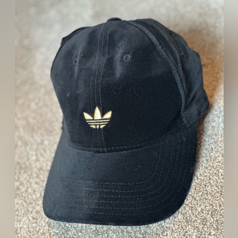 Adidas hat black velvet women’s
